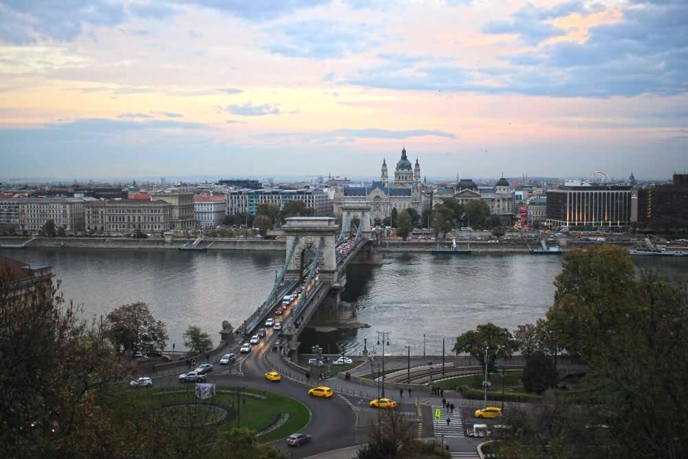 Viajar sola a Budapest, Iria Pardo