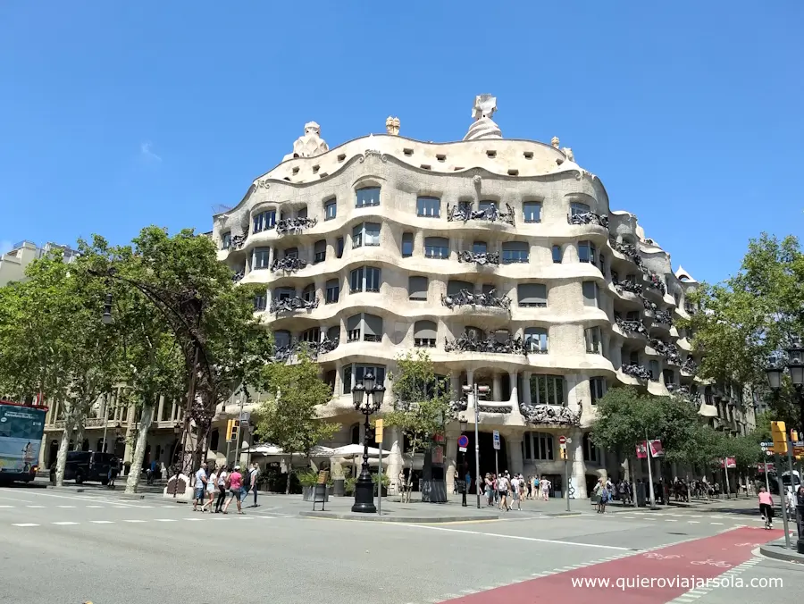 Fachada de la Pedrera en Barcelona