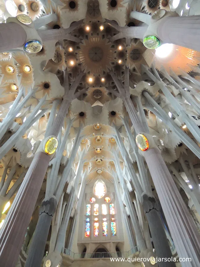 Interior de la Sagrada Familia