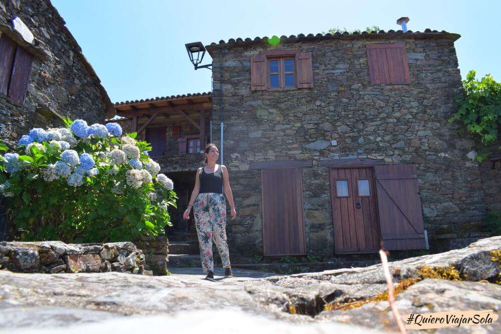 Yo en Casal Novo, en la Sierra de Lousa