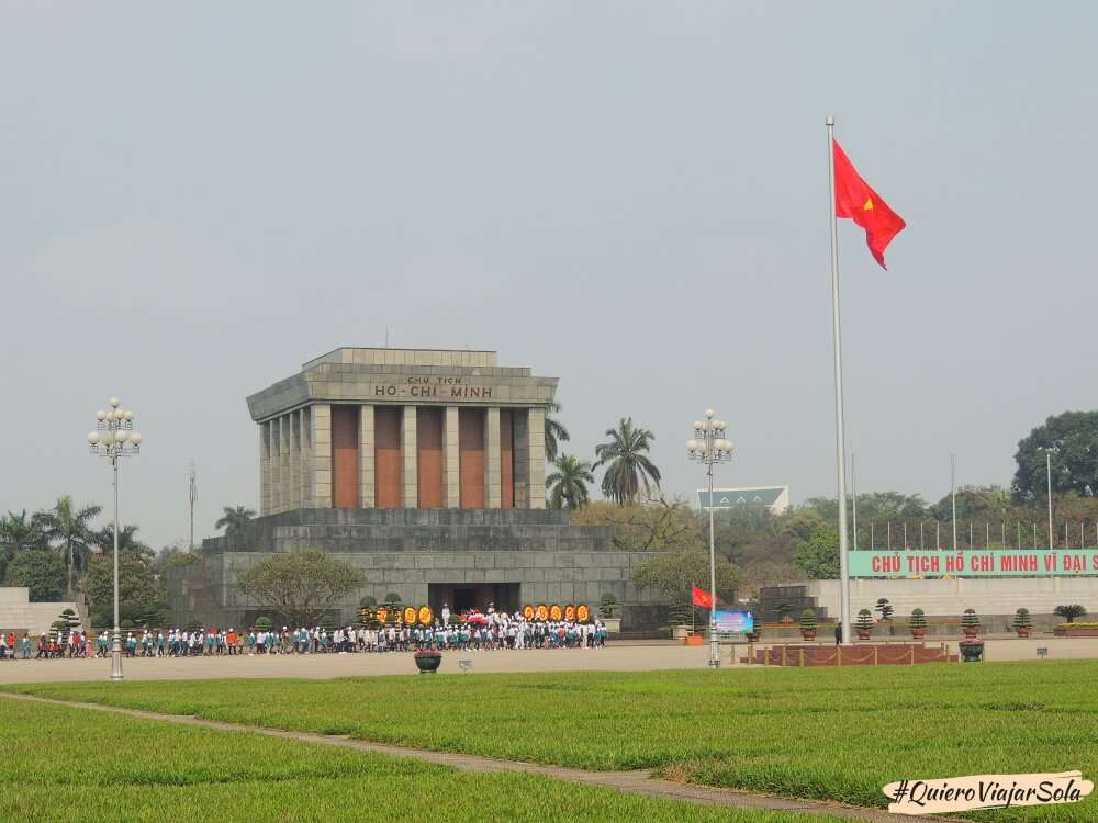 Viajar sola a Hanoi, mausoleo Ho Chi Minh