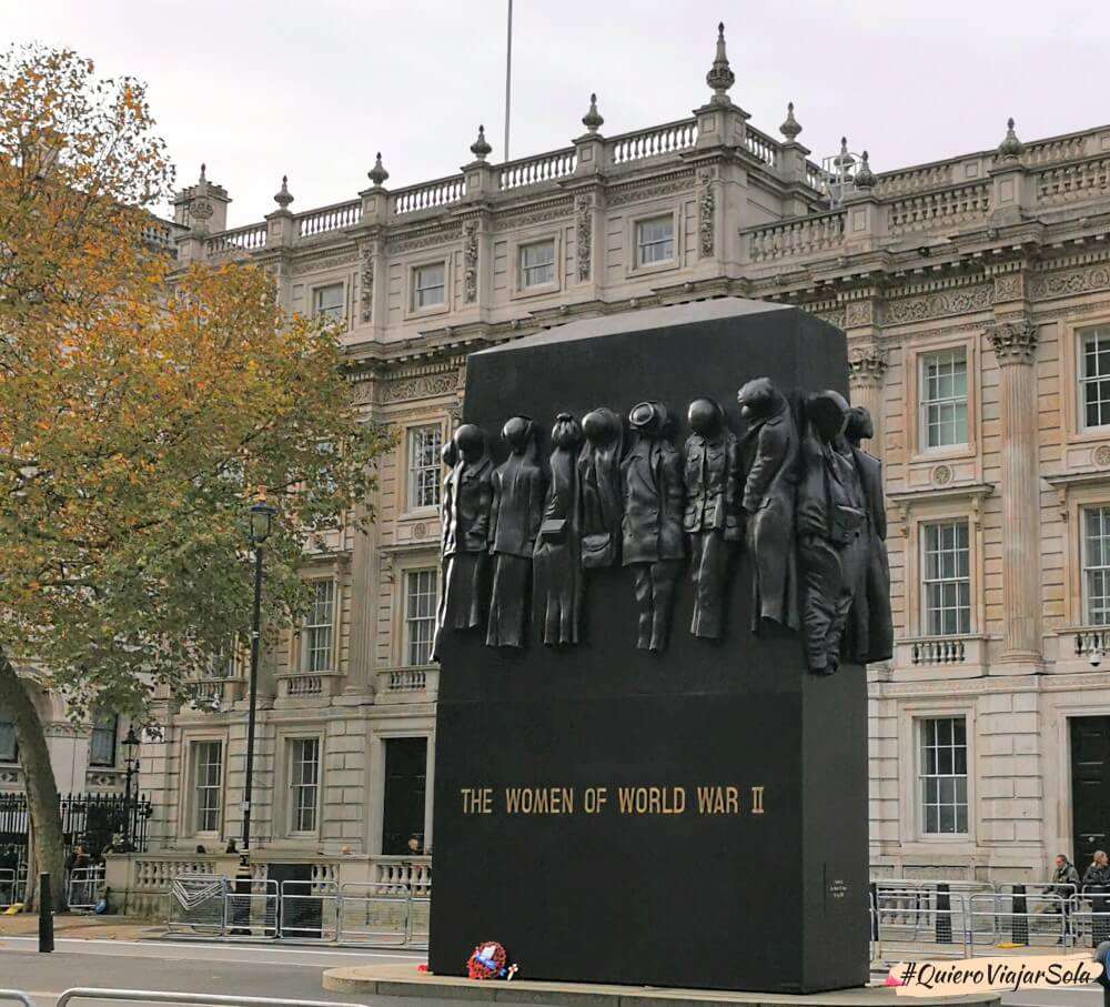 Escultura a las mujeres de la Segunda Guerra Mundial