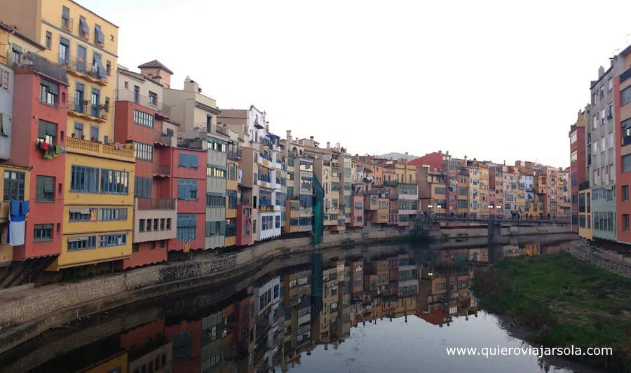 Casas de colores en Girona