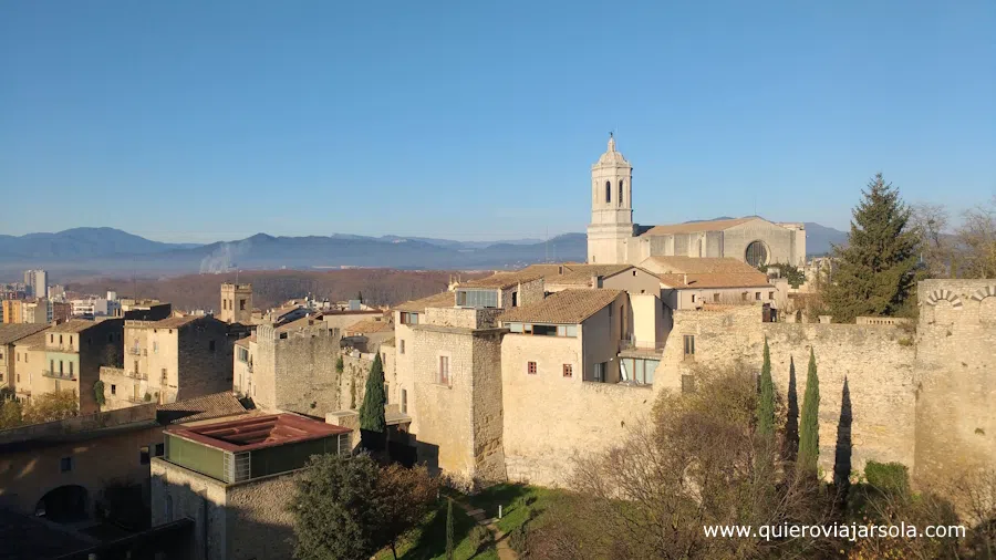 Vista de Girona desde las murallas