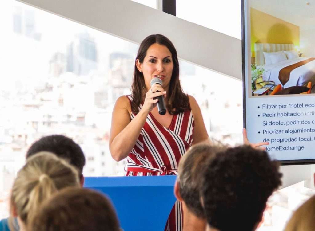 Yo durante mi conferencia en KLMVuelaSostenible Madrid