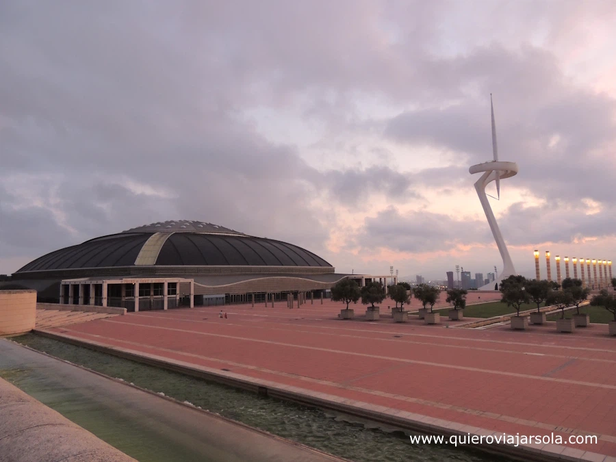 Palau Sant Jordi y torre de Telecomunicaciones de Montjuic