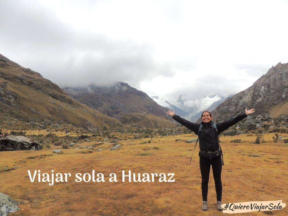 Yo haciendo el trek a la laguna 69 en Huaraz