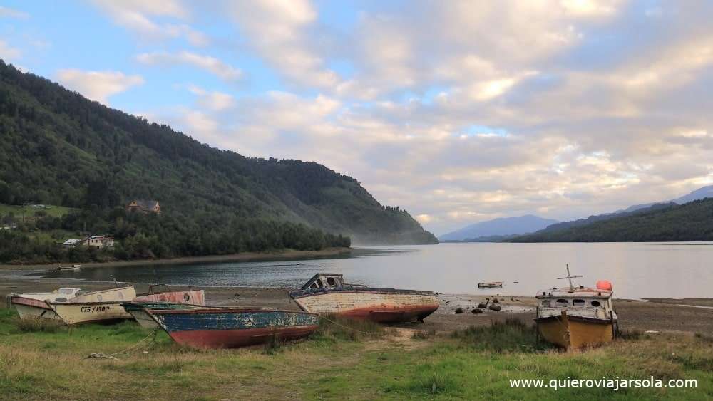 Bahía de Puyuhuapi al atardecer