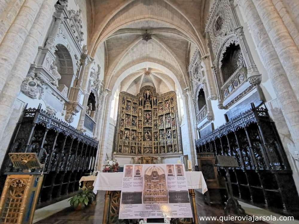 Interior de la iglesia de Santa María de la Asunción