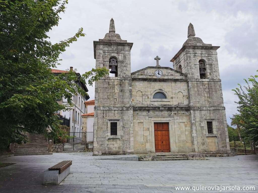 Iglesia de Santa María en Colombres