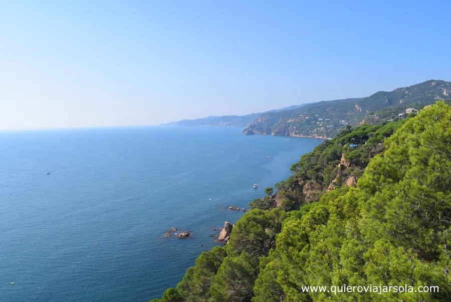 Vista de la Costa Brava desde el mirador de Sant Elm