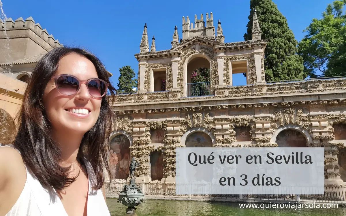 Qué ver en Sevilla en 3 días. Mi foto en los jardines de los Reales Alcázares