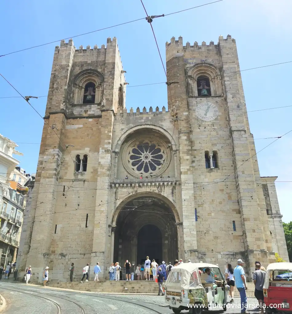 Fachada de la Catedral de Lisboa