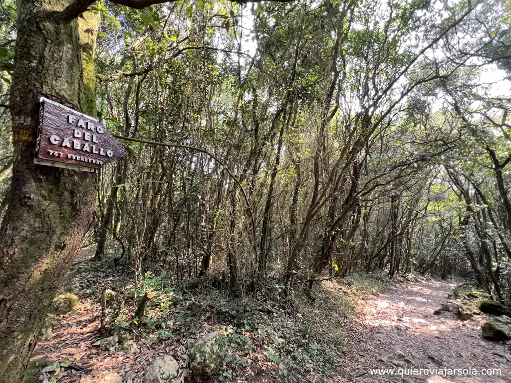 Cartel indicativo del sendero