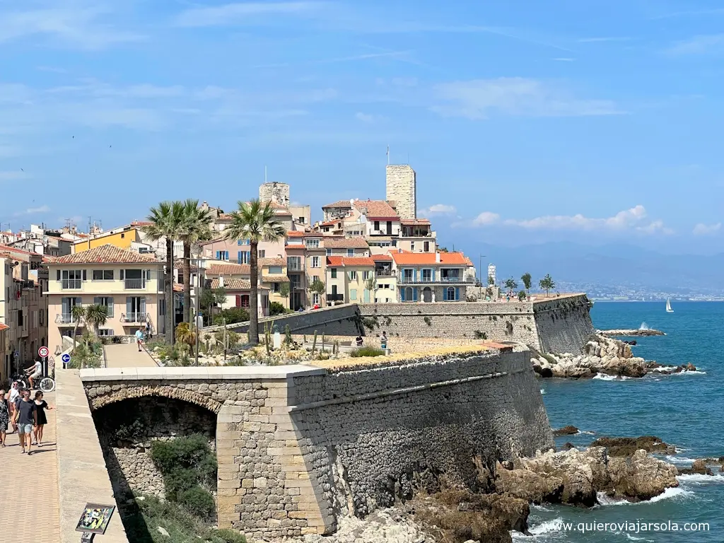 Murallas y paseo marítimo de Antibes