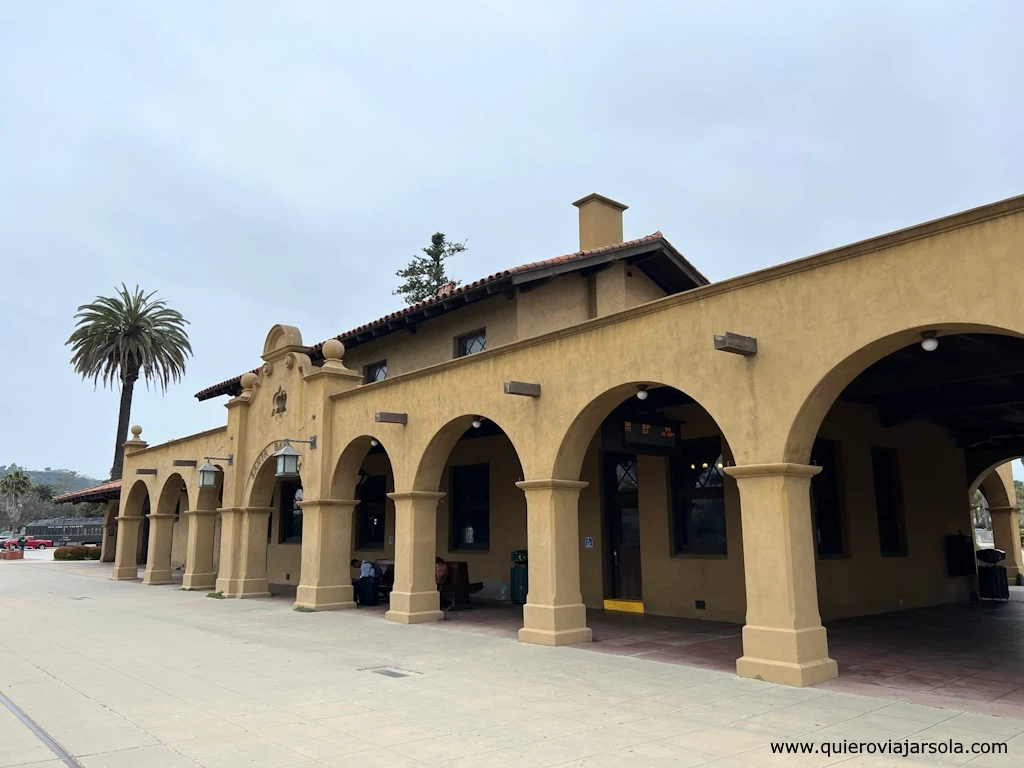 Estación de trenes Amtrak en Santa Bárbara