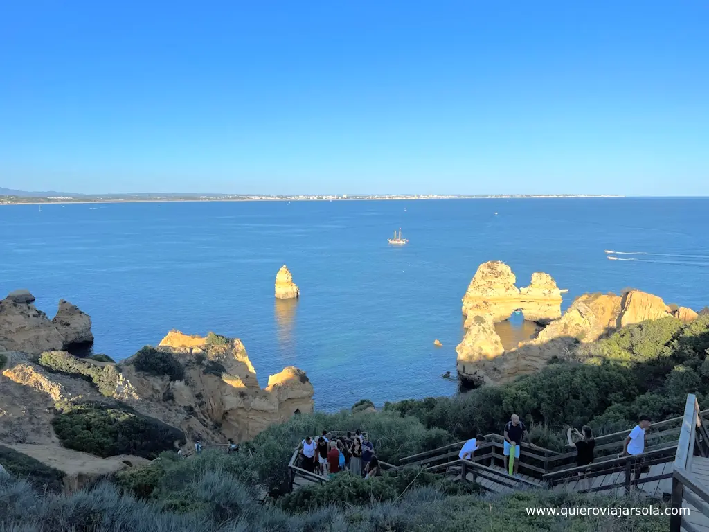 Vistas de la playa de Camilo en Lagos desde arriba