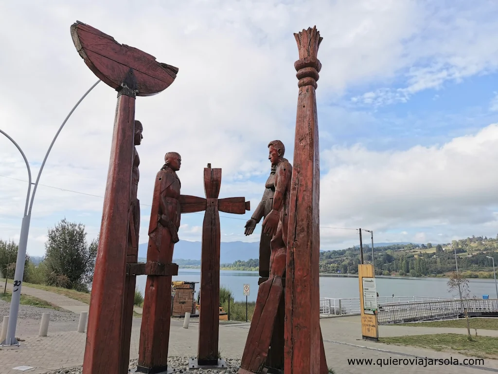 Esculturas en madera en Panguipulli