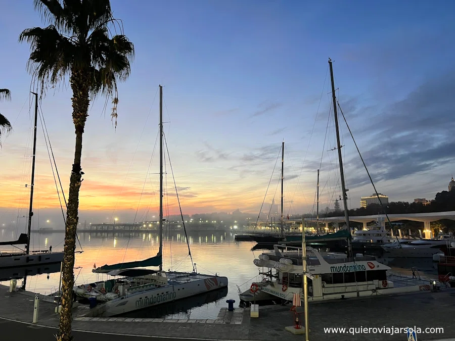 Atardecer desde el Muelle Uno en Málaga