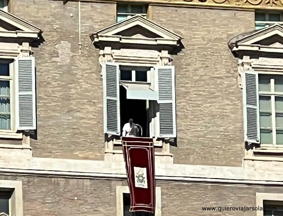 El Papa durante el Angelus en el Vaticano