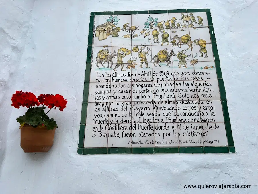 Mosaico con parte de la historia de Frigiliana