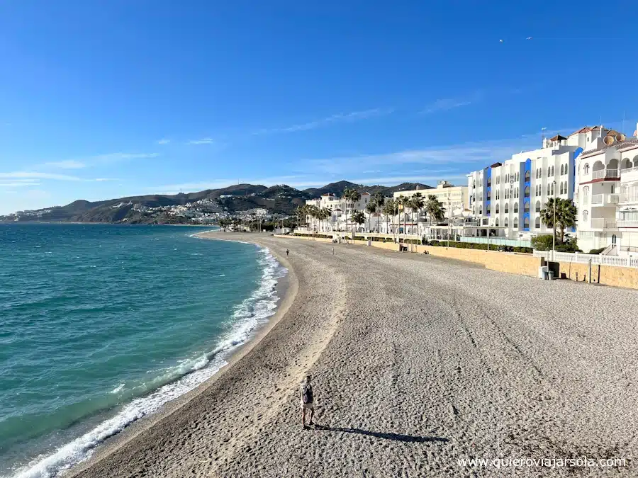 Playa El Chucho en Nerja