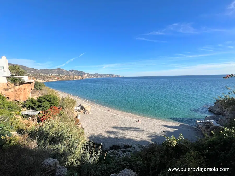 Mirador del Bendito en Nerja a la playa Burriana y el mar