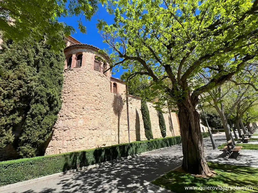 La muralla de Segovia en el Paseo del Salón