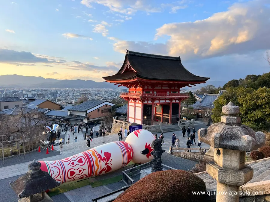 Templo Kiyomizudera al atardecer