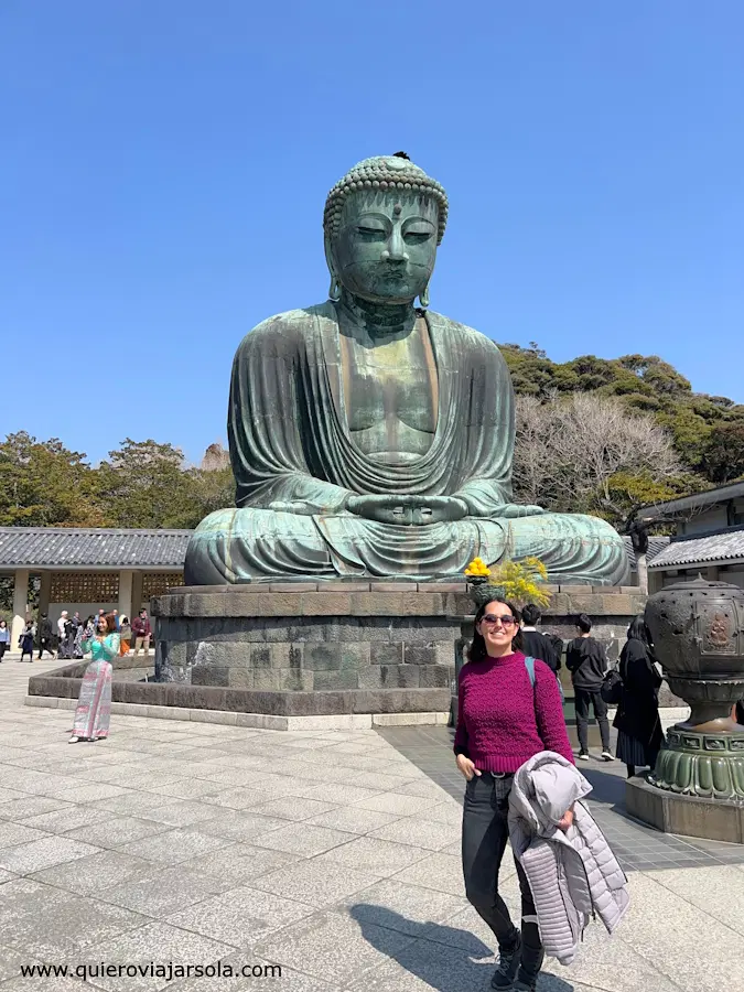 Yo en el templo Kotoku-in de Kamakura