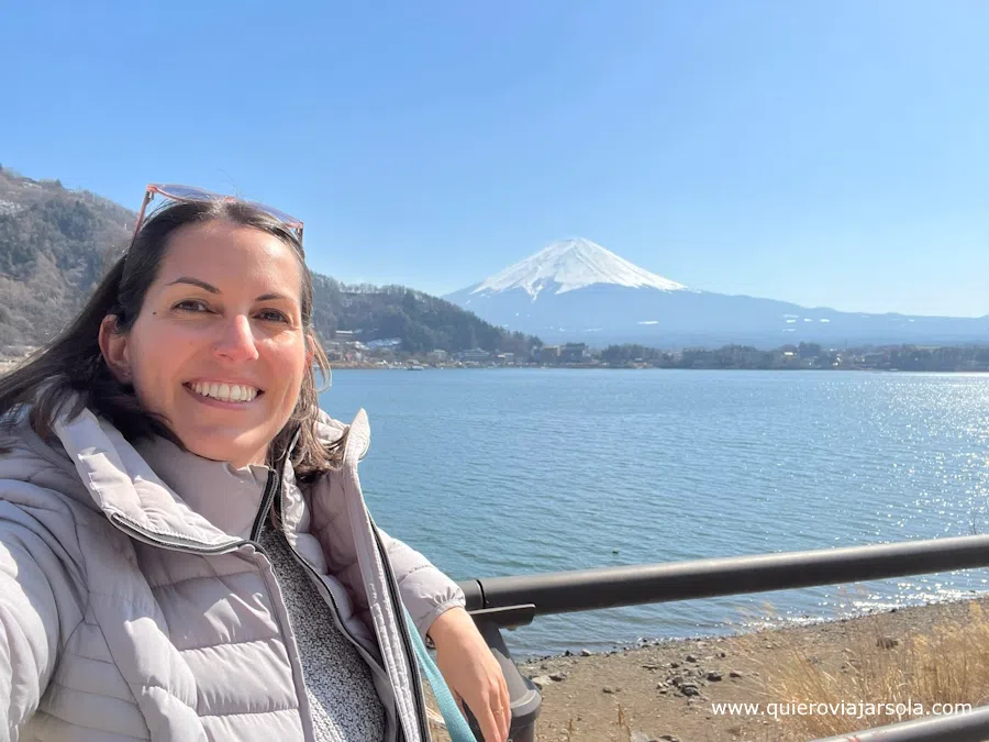 Yo en el lago Kawaguchiko