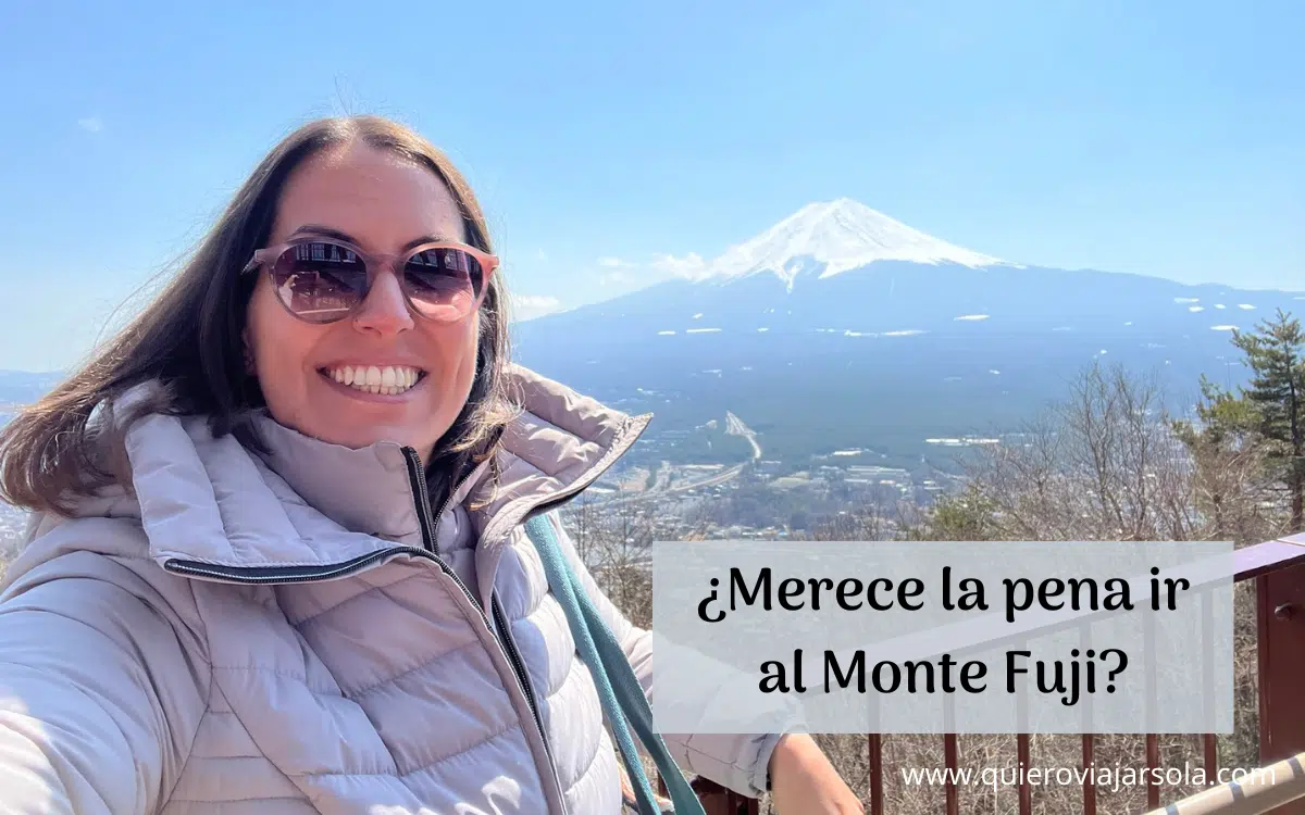 Yo en Kawaguchiko con el Monte Fuji de fondo