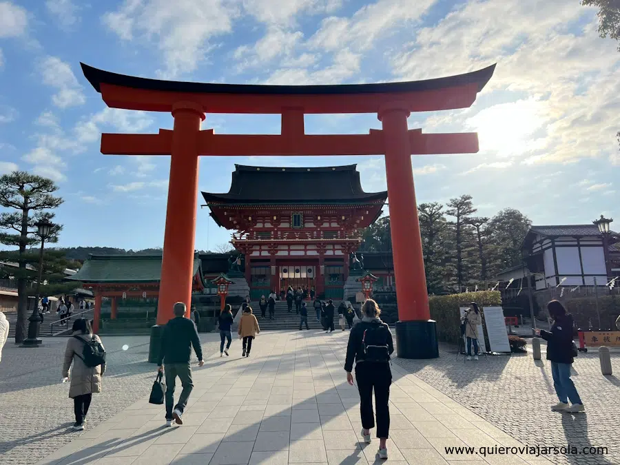 Entrada al templo Fushimi Inari