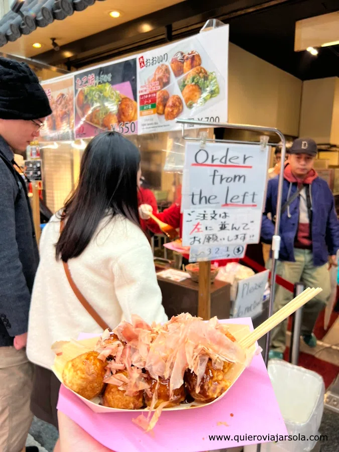 Los takoyakis que me comí en Kuromon Market