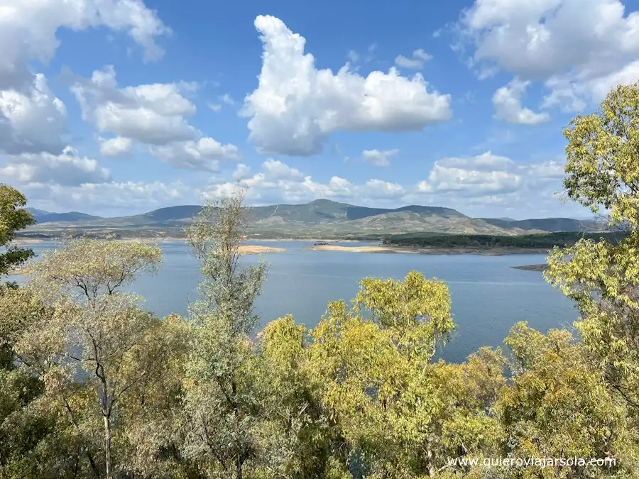 Vistas al embalse de Granadilla desde la muralla